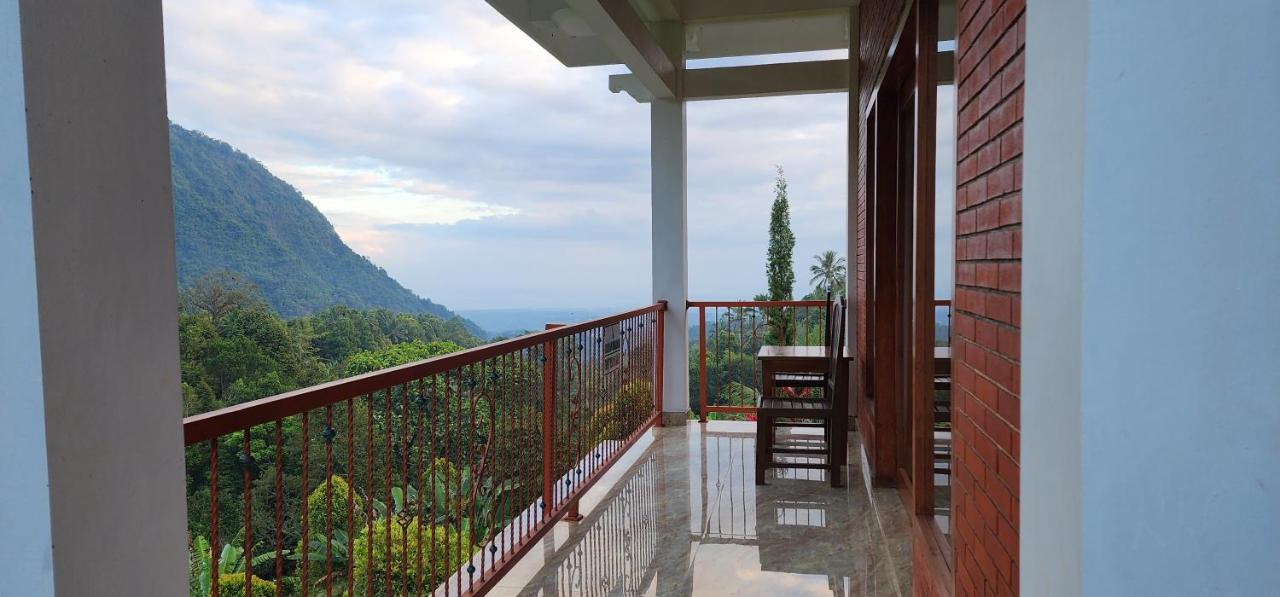 The Mungseng Bali Villa Singaraja